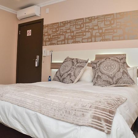 Solrand Hotel Durban Exterior photo